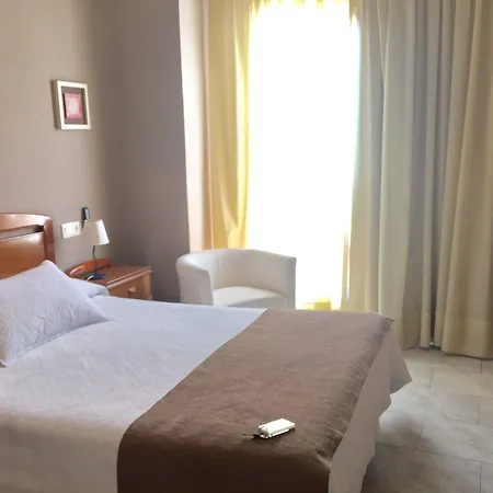 Hotel Restaurant Llansola Sant Carles de la Ràpita