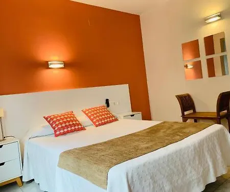 Restaurant Llansola Hotel 2*